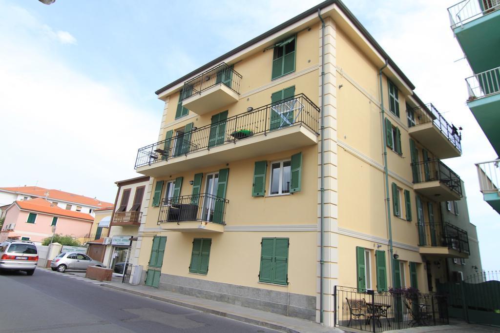 Apartmán Residenza Marina Riva Ligure Exteriér fotografie