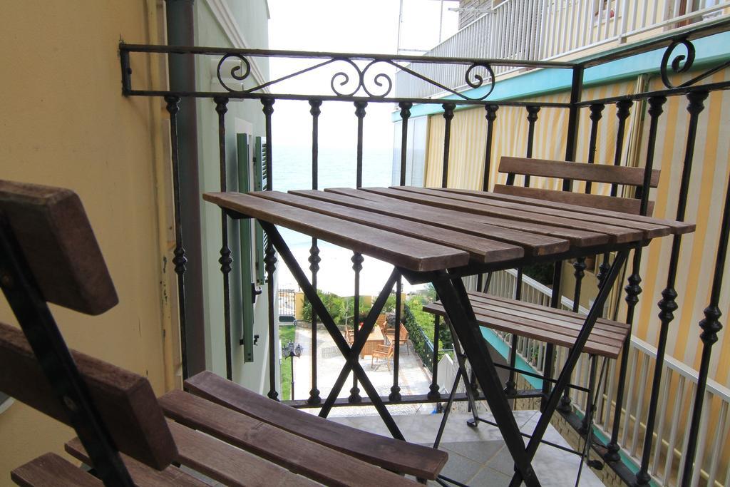 Apartmán Residenza Marina Riva Ligure Exteriér fotografie